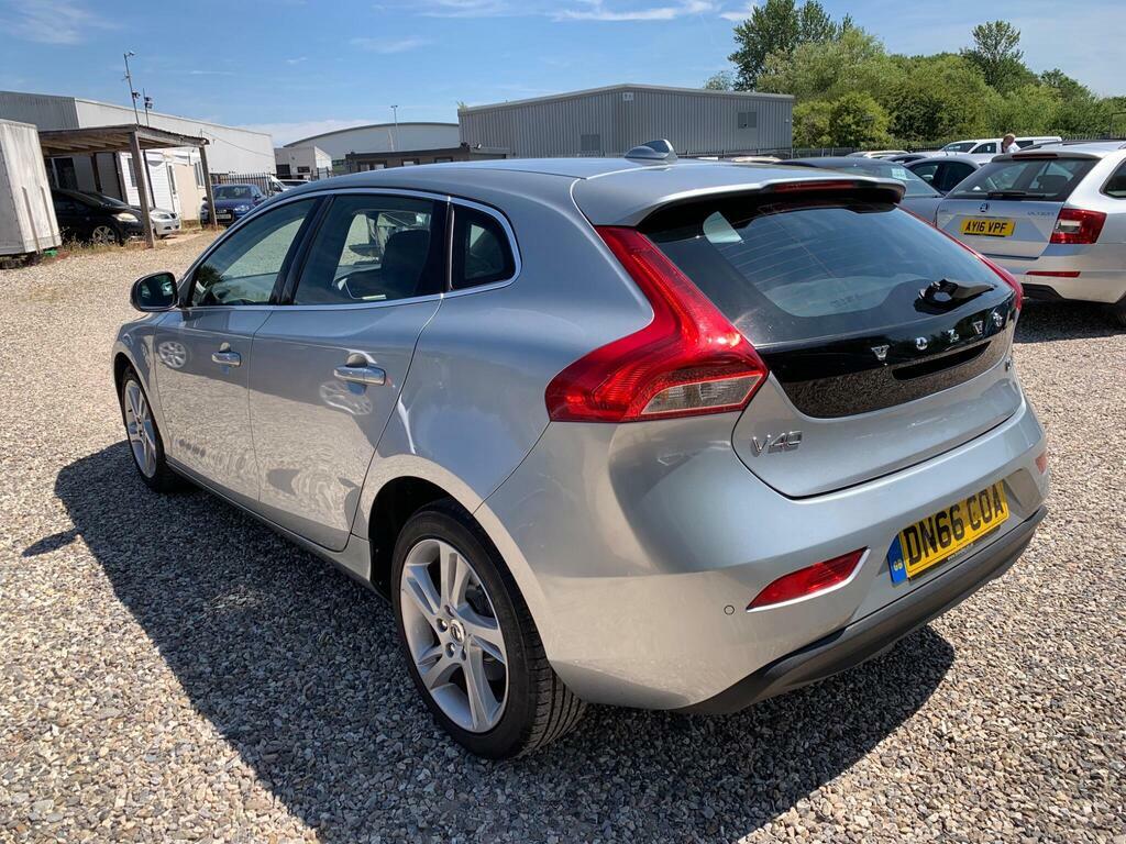 Volvo V40 2.0 D2 Inscription Euro 6 S S Silver #4