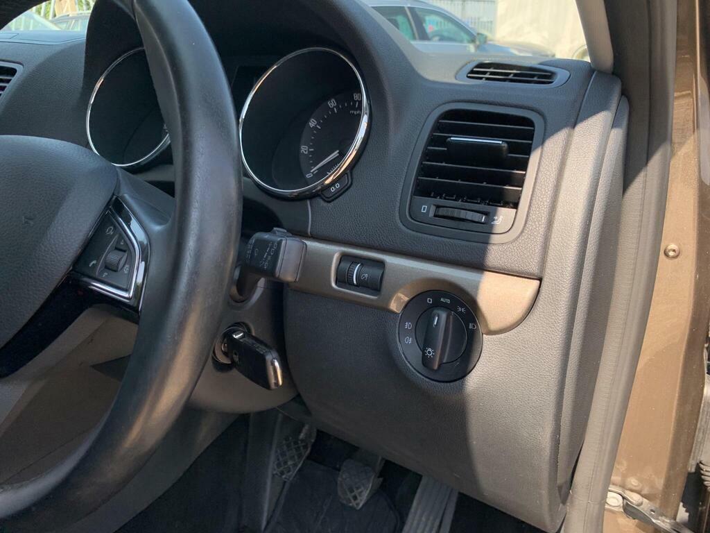 Skoda Yeti Hatchback White #22