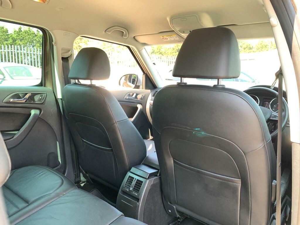 Skoda Yeti Hatchback White #35