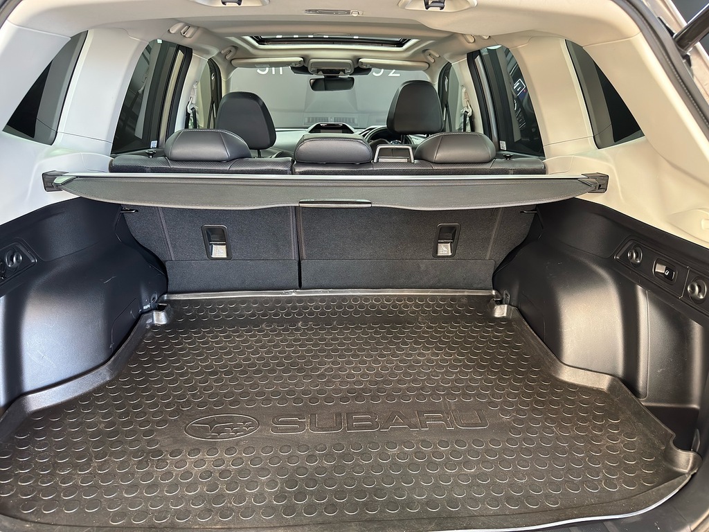 Subaru Forester E-boxer Xe Premium U301 Ulez Black #9