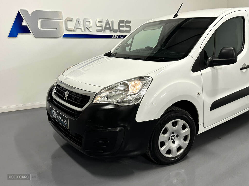 Peugeot Partner Panel Van White #10