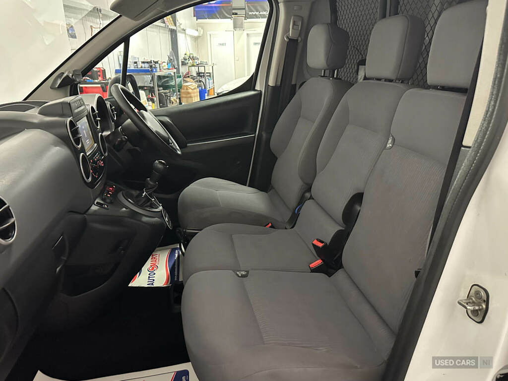 Peugeot Partner Panel Van White #16