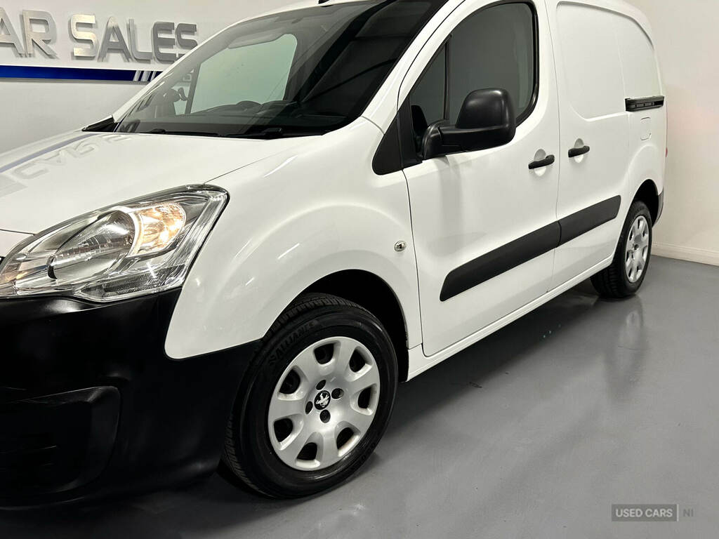 Peugeot Partner Panel Van White #12