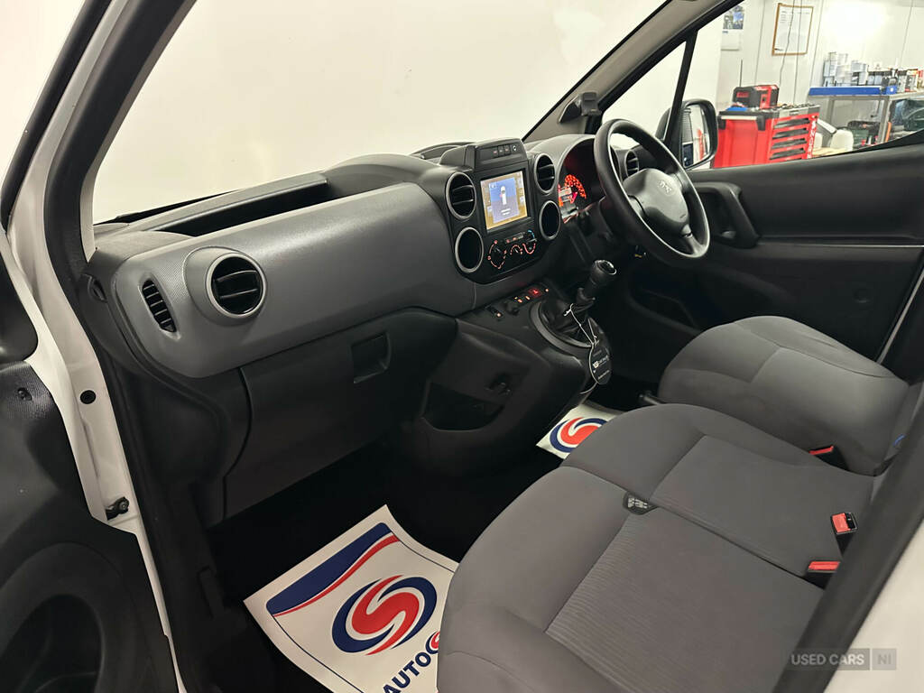 Peugeot Partner Panel Van White #15