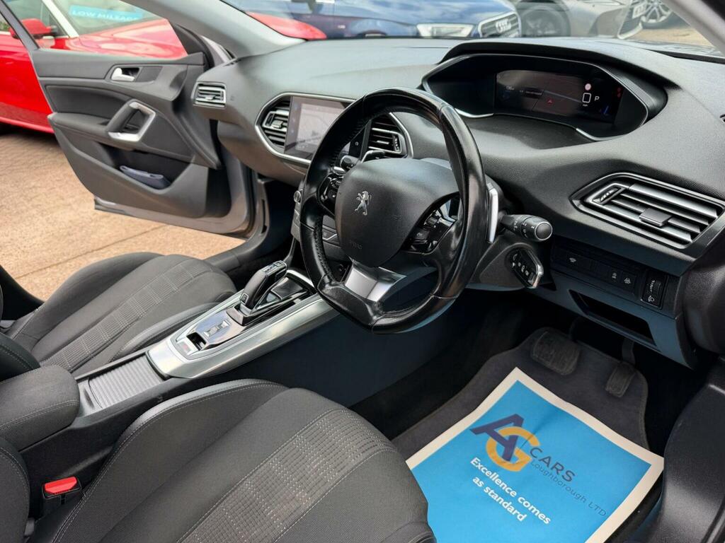 Peugeot 308 Hatchback 1.5 Bluehdi Allure Eat Euro 6 Ss Grey #3