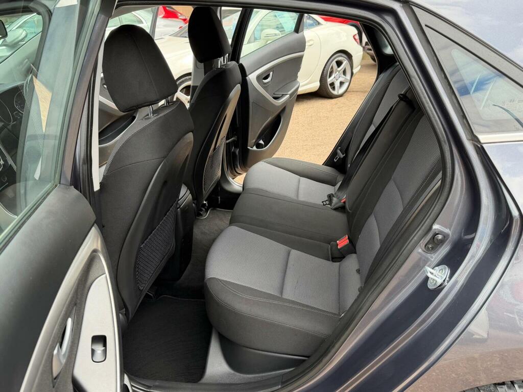 Hyundai I30 1.6 Crdi Blue Drive Se Euro 6 Ss Grey #5