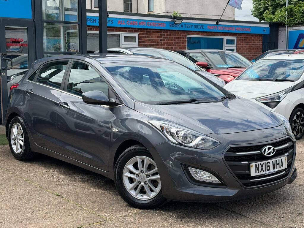Hyundai I30 1.6 Crdi Blue Drive Se Euro 6 Ss Grey