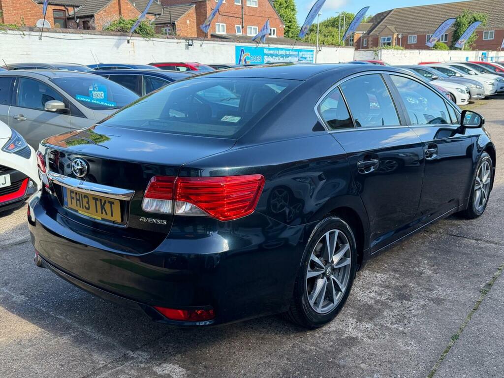 Toyota Avensis 2.0 D-4d Icon Euro 5 Red #55