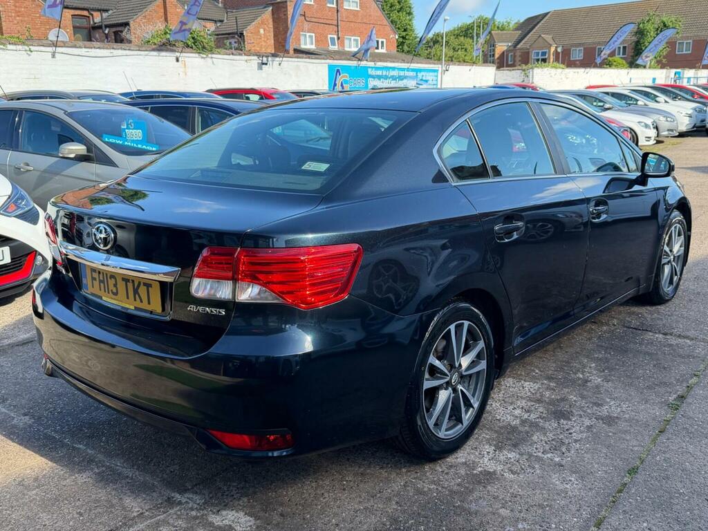 Toyota Avensis 2.0 D-4d Icon Euro 5 Red #47