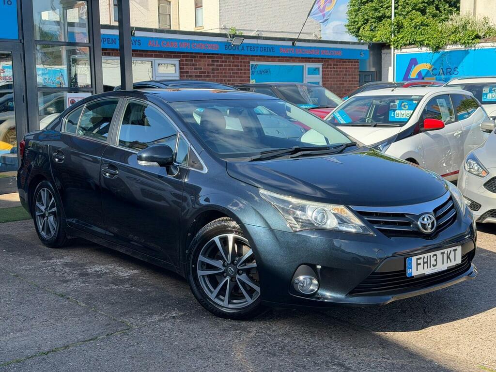 Toyota Avensis 2.0 D-4d Icon Euro 5 Red #53