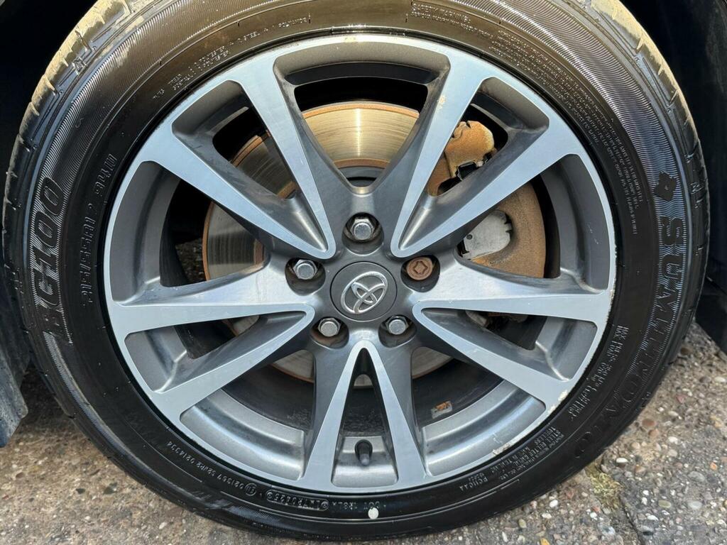 Toyota Avensis 2.0 D-4d Icon Euro 5 Red #67