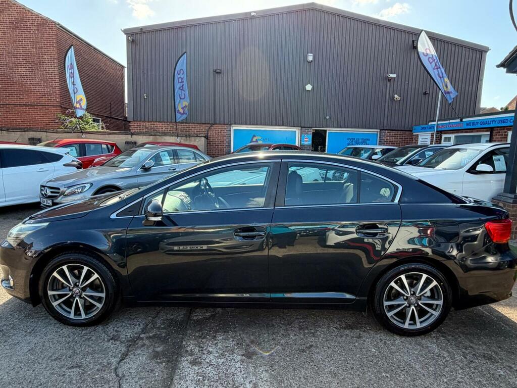 Toyota Avensis 2.0 D-4d Icon Euro 5 Red #62