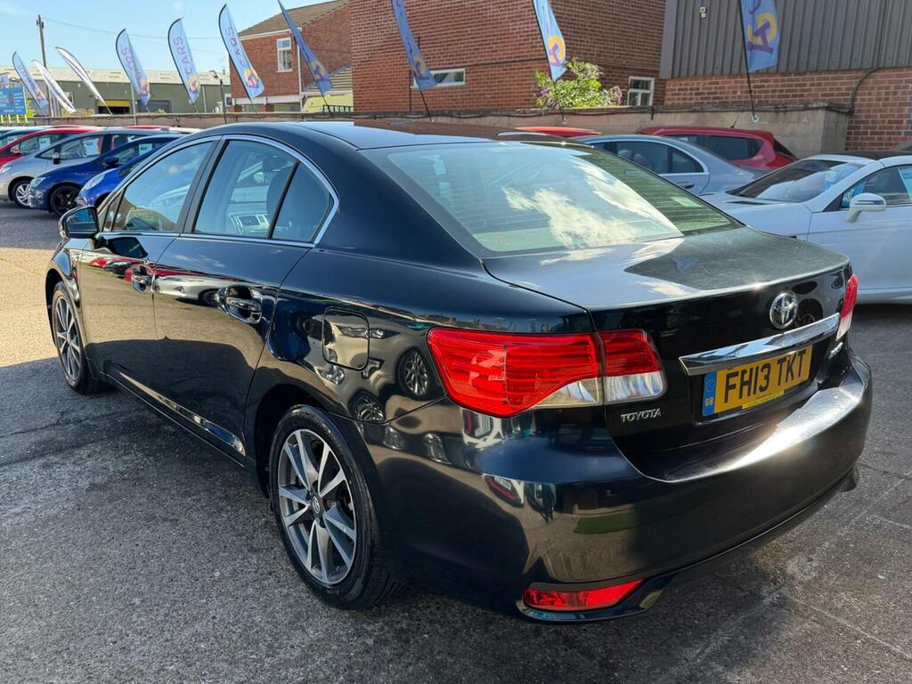 Toyota Avensis 2.0 D-4d Icon Euro 5 Red #56