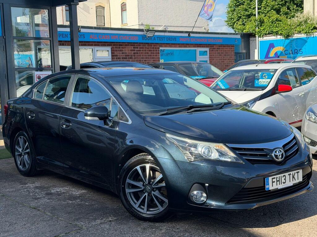 Toyota Avensis 2.0 D-4d Icon Euro 5 Red #40