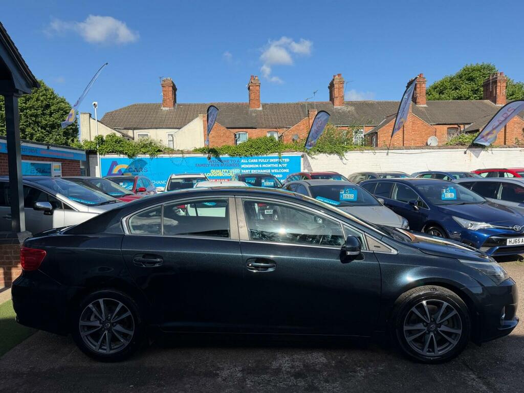 Toyota Avensis 2.0 D-4d Icon Euro 5 Red #57