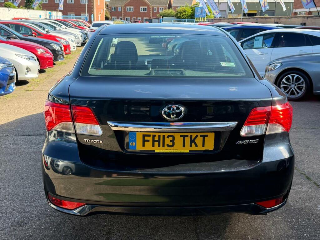 Toyota Avensis 2.0 D-4d Icon Euro 5 Red #63