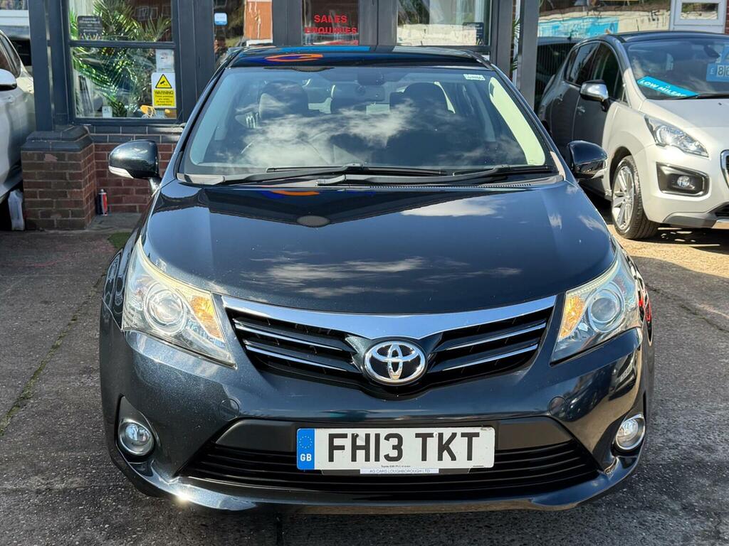 Toyota Avensis 2.0 D-4d Icon Euro 5 Red #39
