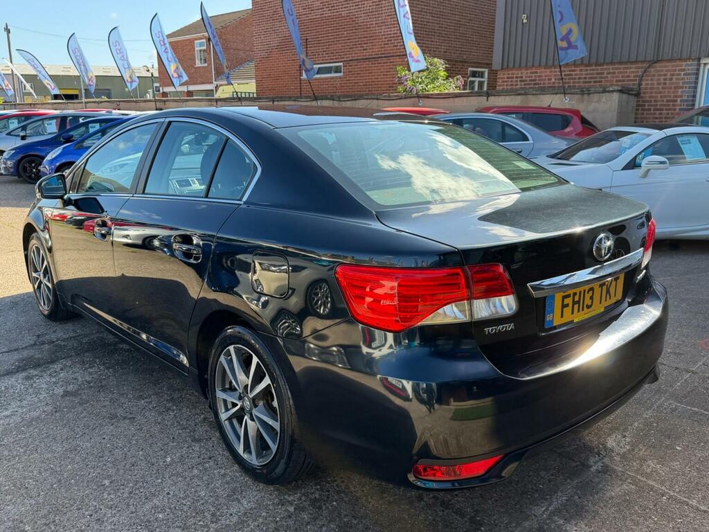 Toyota Avensis 2.0 D-4d Icon Euro 5 Red #10