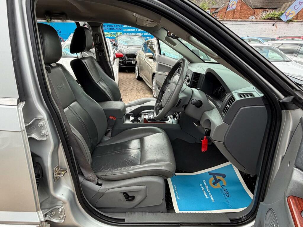 Jeep Grand Cherokee V6 Crd Overland 5-Door Silver #35