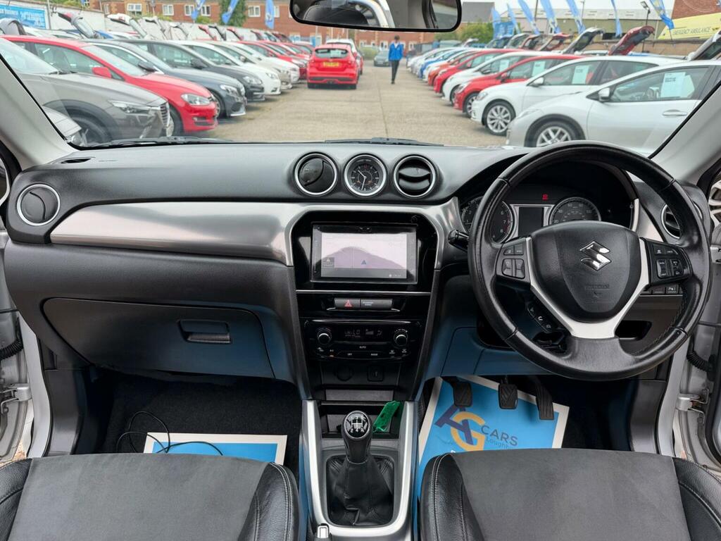 Suzuki Vitara Suv 1.6 Sz5 Euro 6 Ss 201717 KY17EZF Silver #2