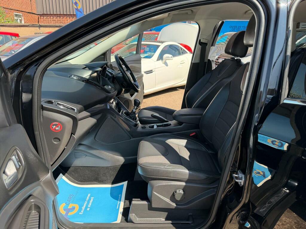 Ford Kuga Suv 2.0 Tdci Titanium 2Wd Euro 6 Ss 20166 Black #4