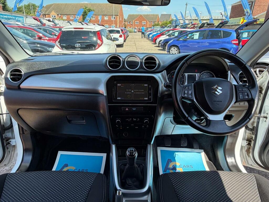 Suzuki Vitara 1.6 Sz-t Euro 6 Ss White #2
