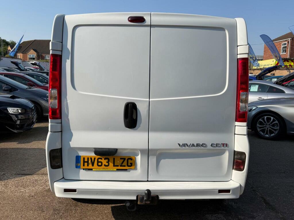 Vauxhall Vivaro 2014 Van #9