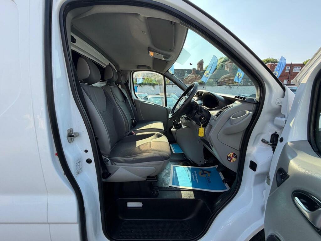 Vauxhall Vivaro 2014 Van #23