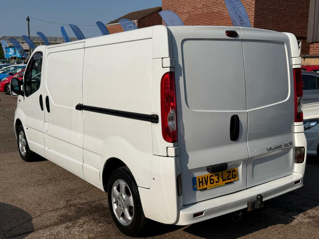 Vauxhall Vivaro 2014 Van #32