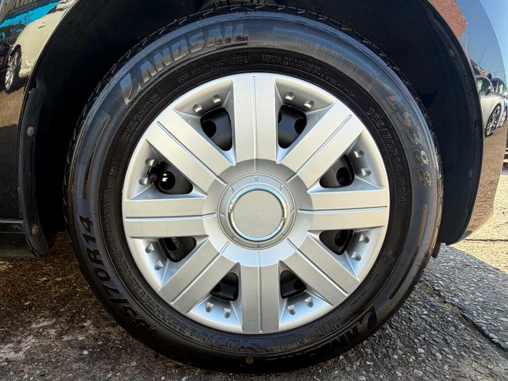 Volkswagen Up 1.0 Street Hatchback Euro 5 75 Silver #55