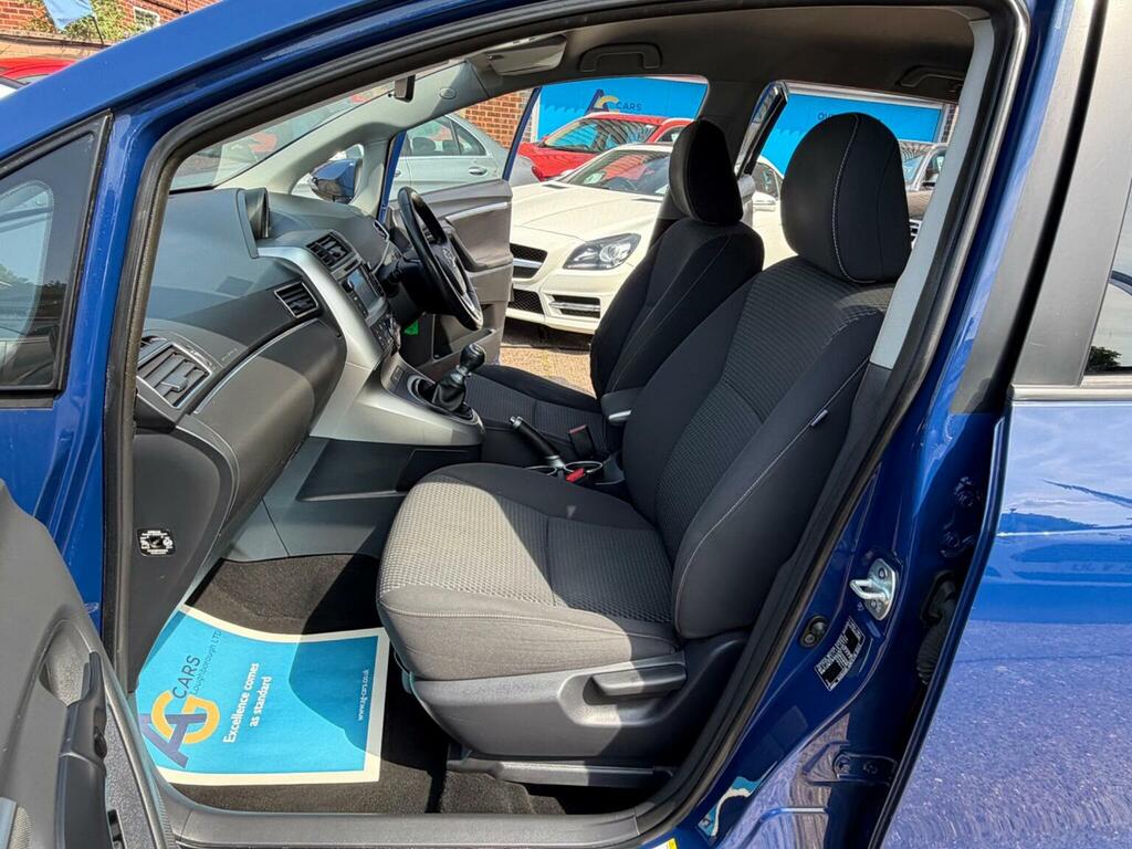 Toyota Verso Mpv 1.6 D-4d Icon Euro 6 Ss 201616 Blue #4