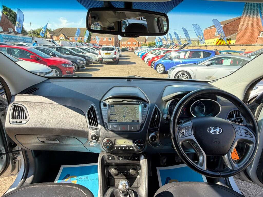 Hyundai Ix35 1.7 Crdi Se Euro 5 Nav Silver #2
