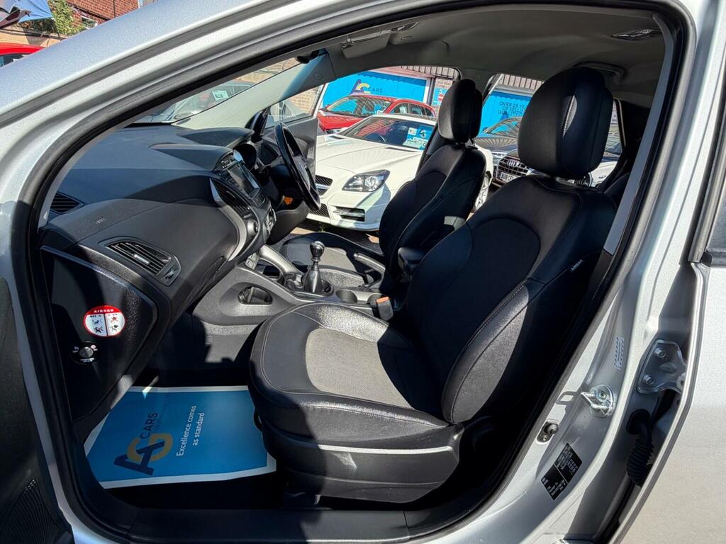 Hyundai Ix35 1.7 Crdi Se Euro 5 Nav Silver #4