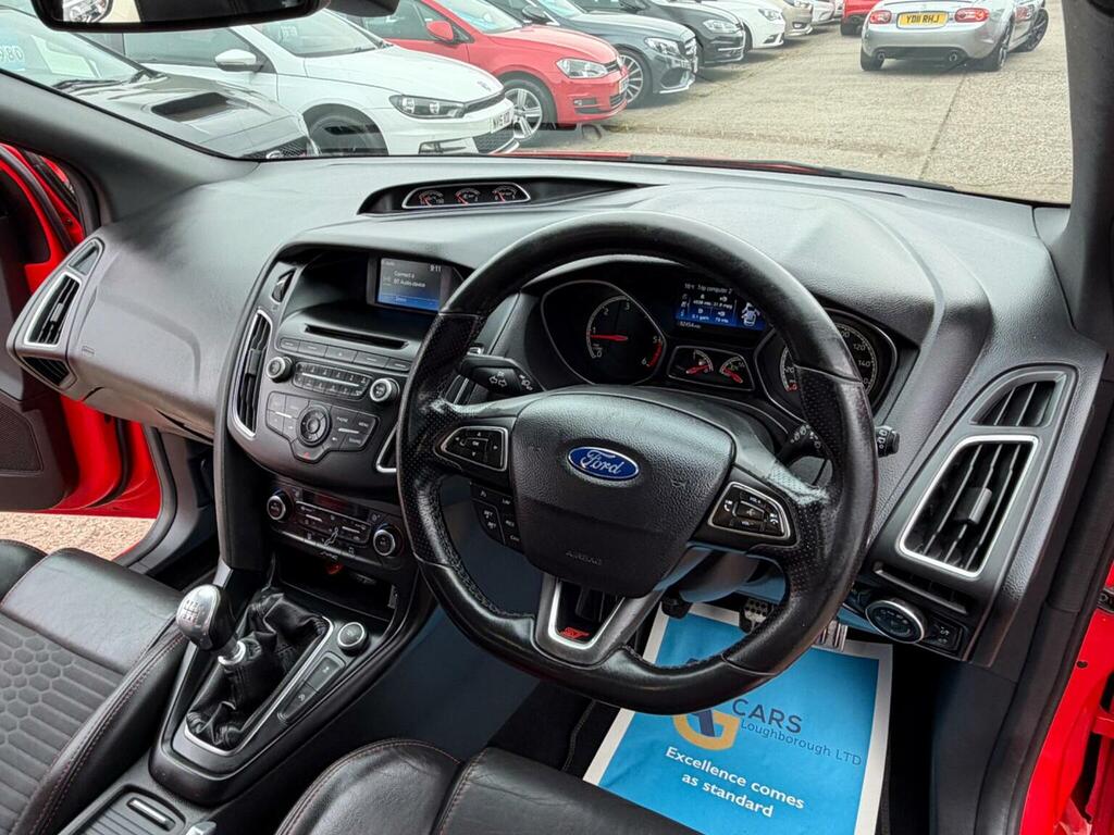 Ford Focus Hatchback 2.0 Tdci St-2 Euro 6 Ss 201515 GV15JVP Red #3