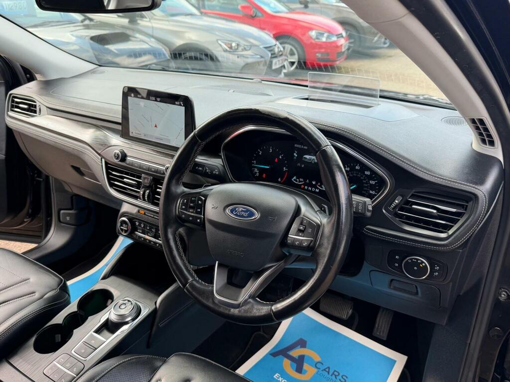Ford Focus Hatchback 2.0 Ecoblue Vignale Euro 6 Ss EN19XDS Black #3