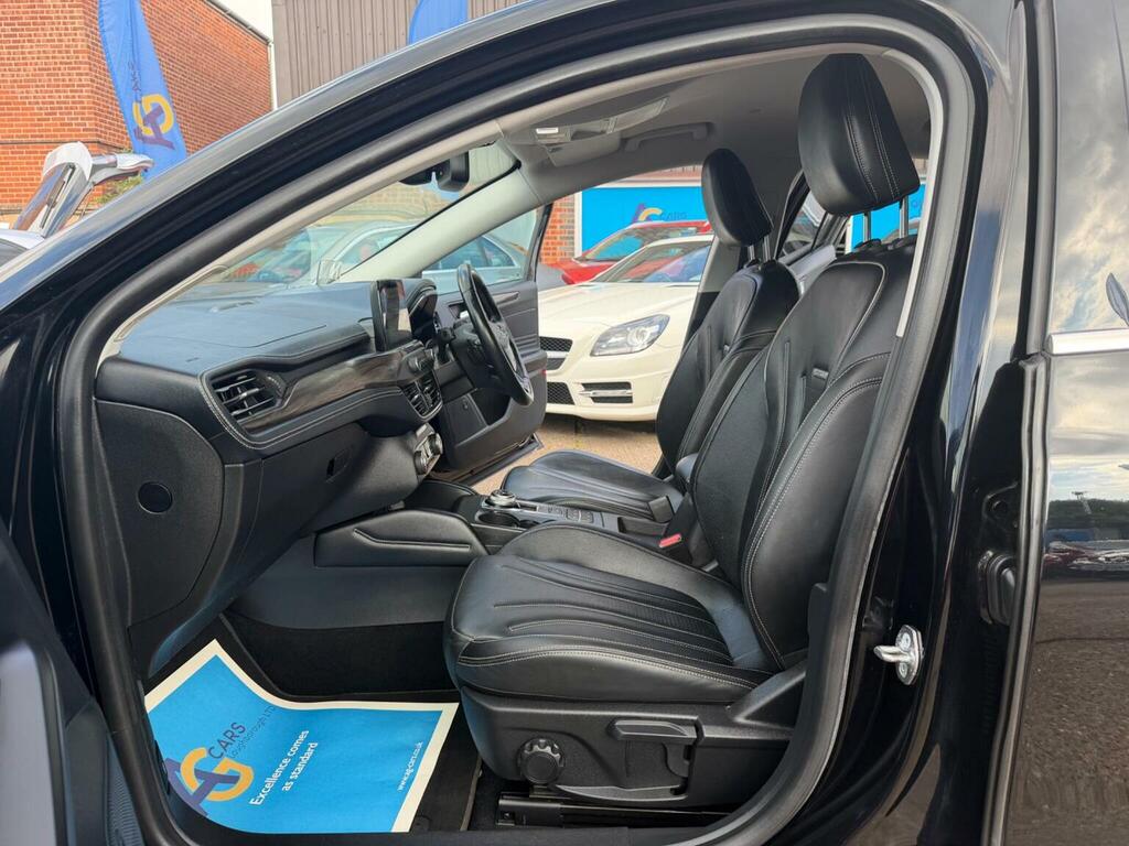 Ford Focus Hatchback 2.0 Ecoblue Vignale Euro 6 Ss EN19XDS Black #4