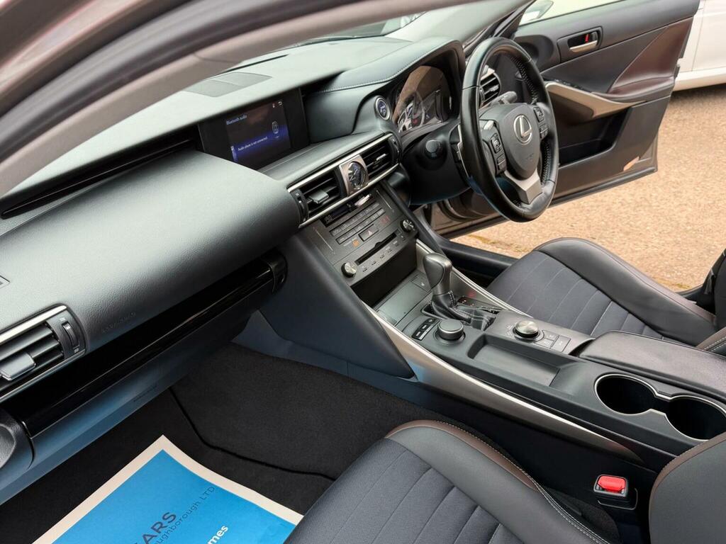 Lexus IS 2.5 E-cvt Euro 6 Ss  #42