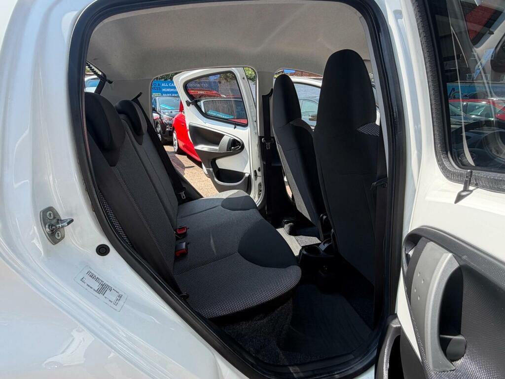 Toyota Aygo Fire Automatic White #26
