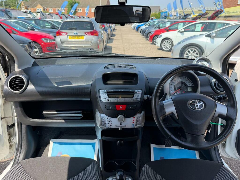 Toyota Aygo 1.0 Vvt-i Fire Multimode Euro 5 Ac White #2