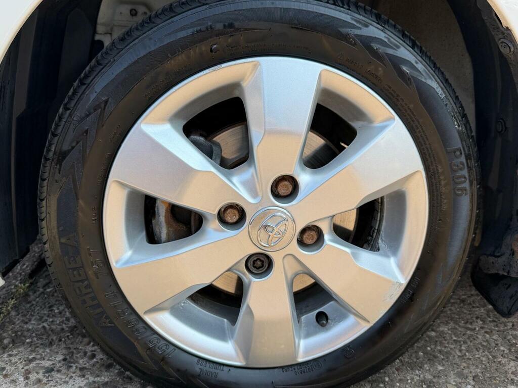 Toyota Aygo Fire Automatic White #50