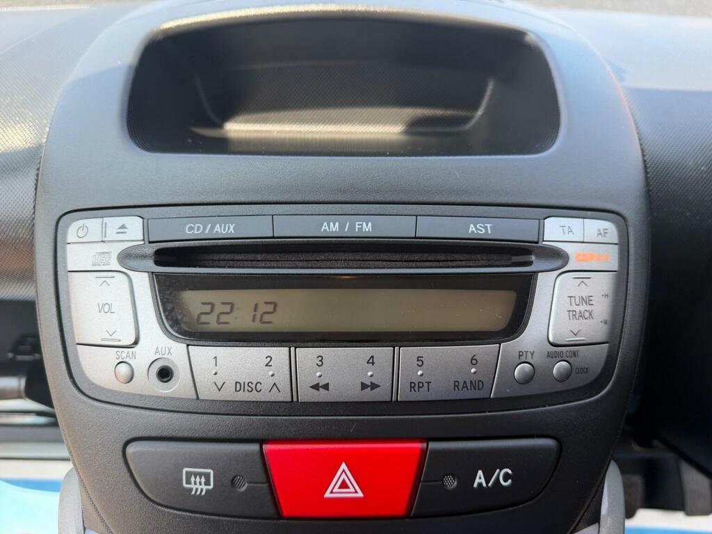 Toyota Aygo Fire Automatic White #16