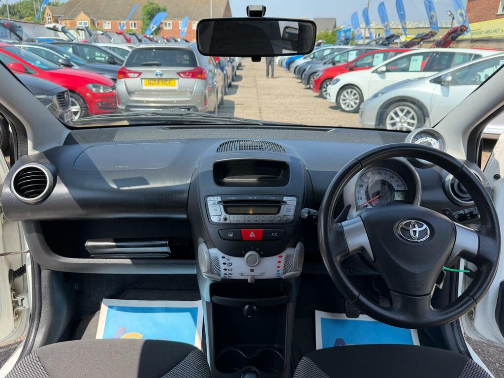 Toyota Aygo Fire Automatic White #30