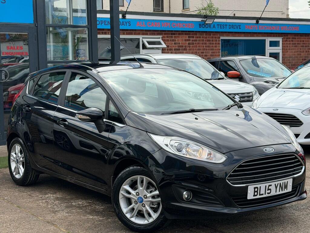 Ford Fiesta Hatchback 1.25 Zetec Euro 6 201515 Black