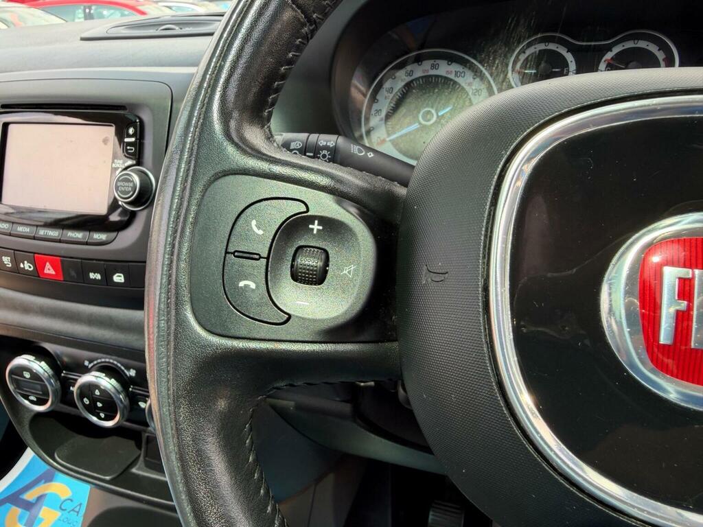 Fiat 500L Easy White #23