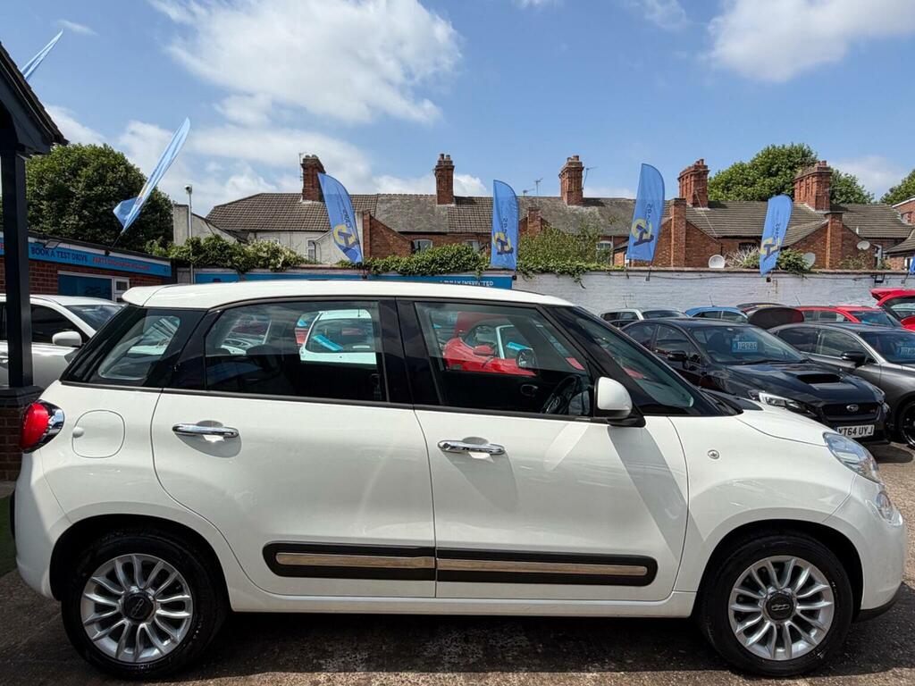 Fiat 500L Easy White #45