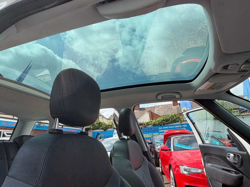 Fiat 500L Easy White #31