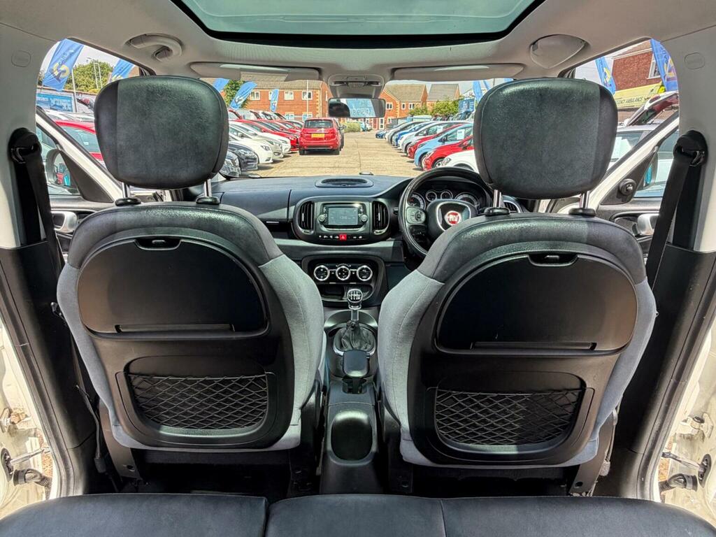 Fiat 500L Easy White #40