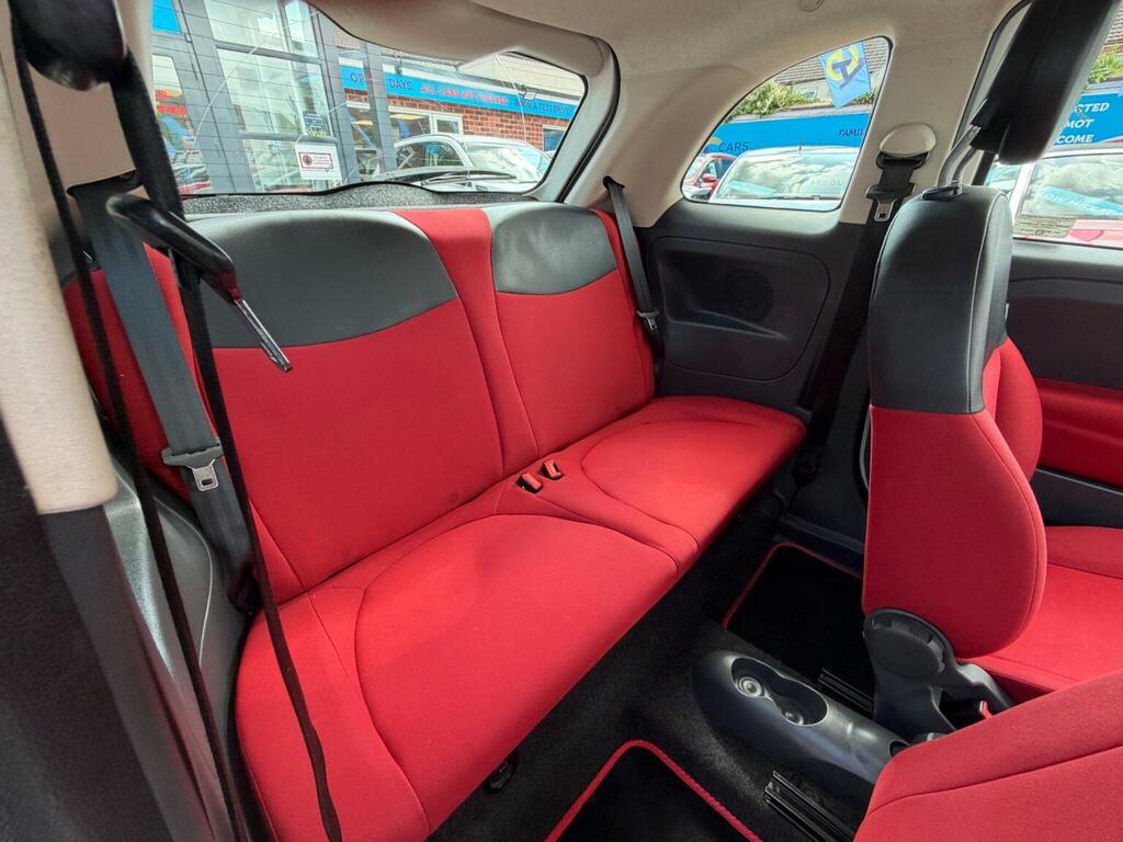 Fiat 500 Lounge White #27