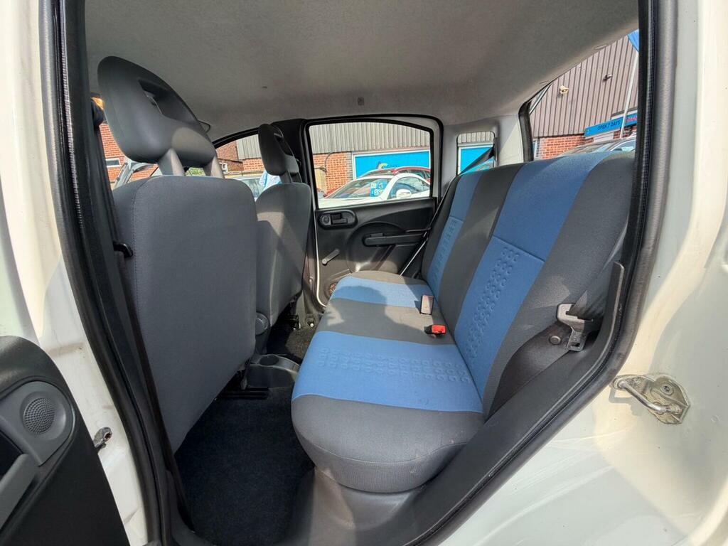 Fiat Panda Pop 5-Door White #34