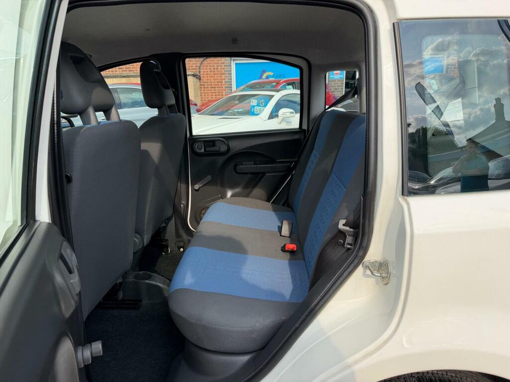 Fiat Panda Pop 5-Door White #30